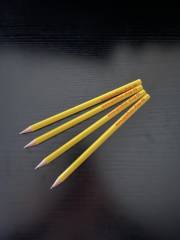 gelbe spielbox-Bleistifte